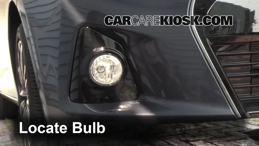 2014 Toyota Corolla S 1.8L 4 Cyl. Éclairage Feu antibrouillard (remplacer l'ampoule)